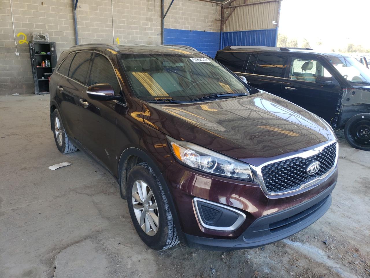 Photo 1 from auction – 2016 KIA SORENTO LX with VIN 5XYPG4A32GG016005