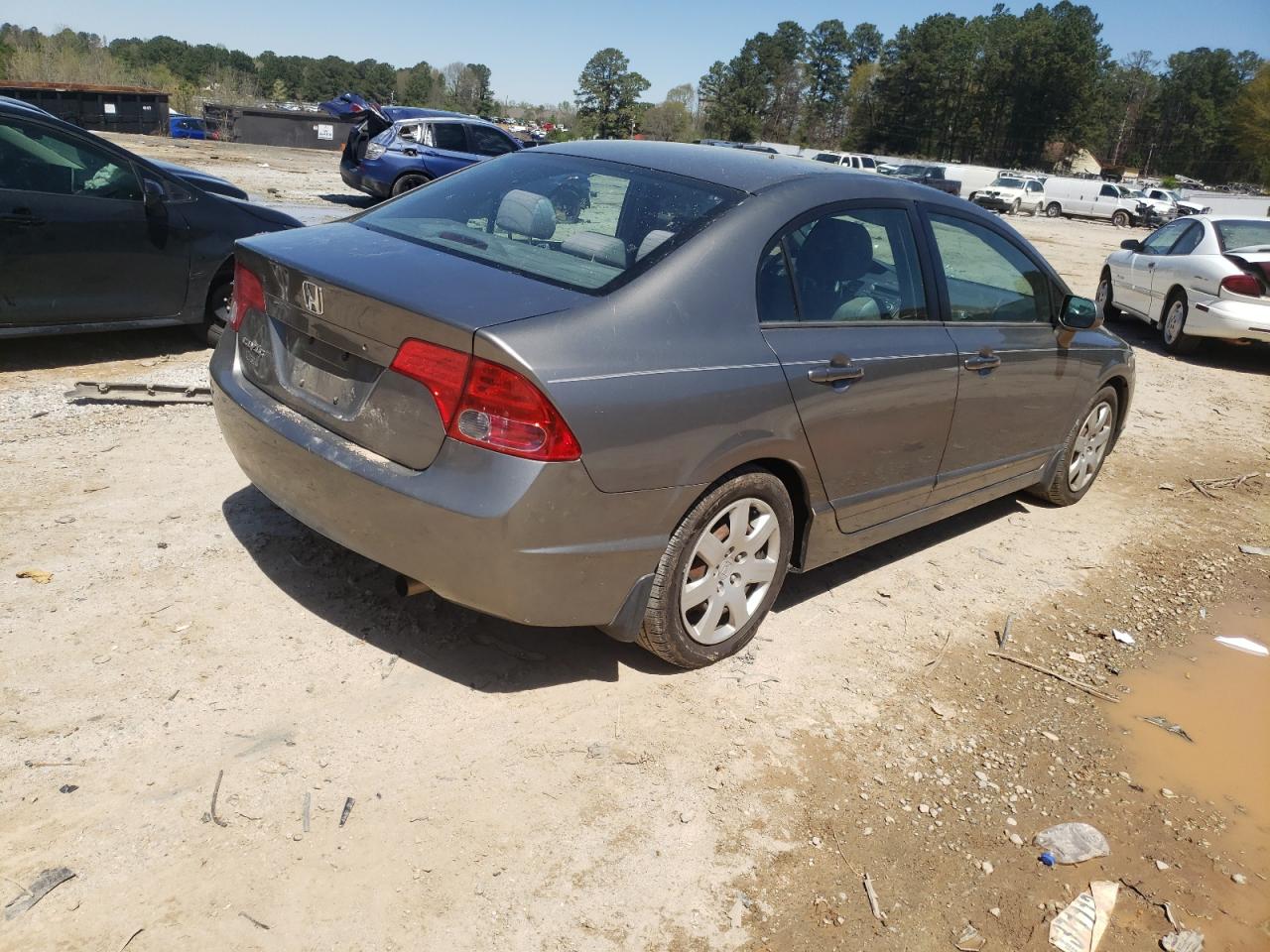 Photo 4 from auction – 2007 HONDA CIVIC LX with VIN 1HGFA16587L040479
