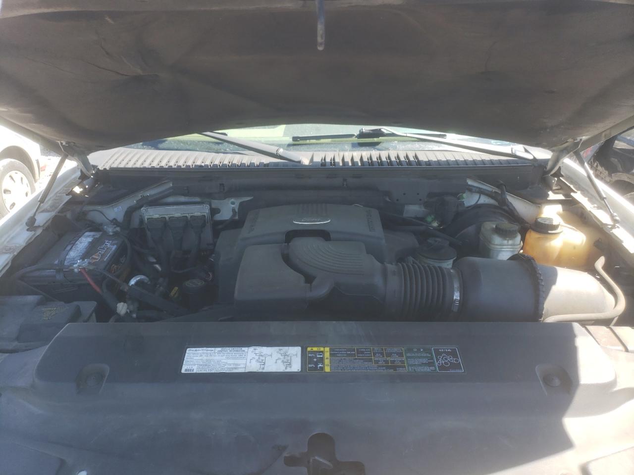 Photo 7 from auction – 2004 FORD EXPEDITION with VIN 1FMFU17L04LB18456