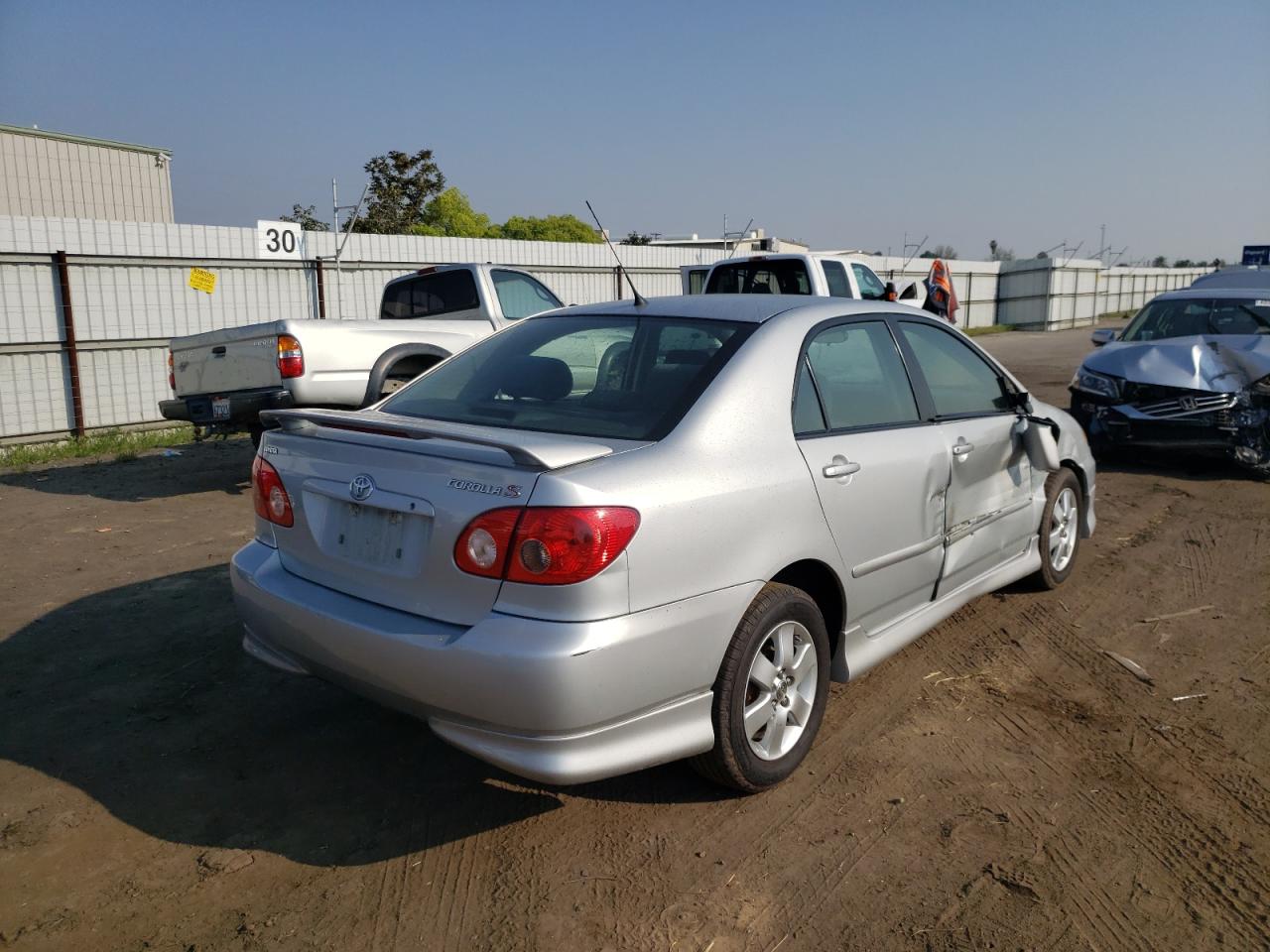 Photo 4 from auction – 2008 TOYOTA COROLLA CE with VIN 1NXBR32E58Z955188