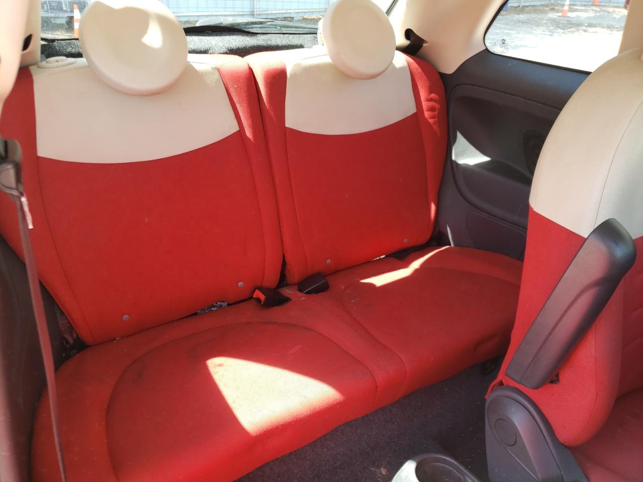 Photo 6 from auction – 2014 FIAT 500 POP with VIN 3C3CFFAR6ET242253
