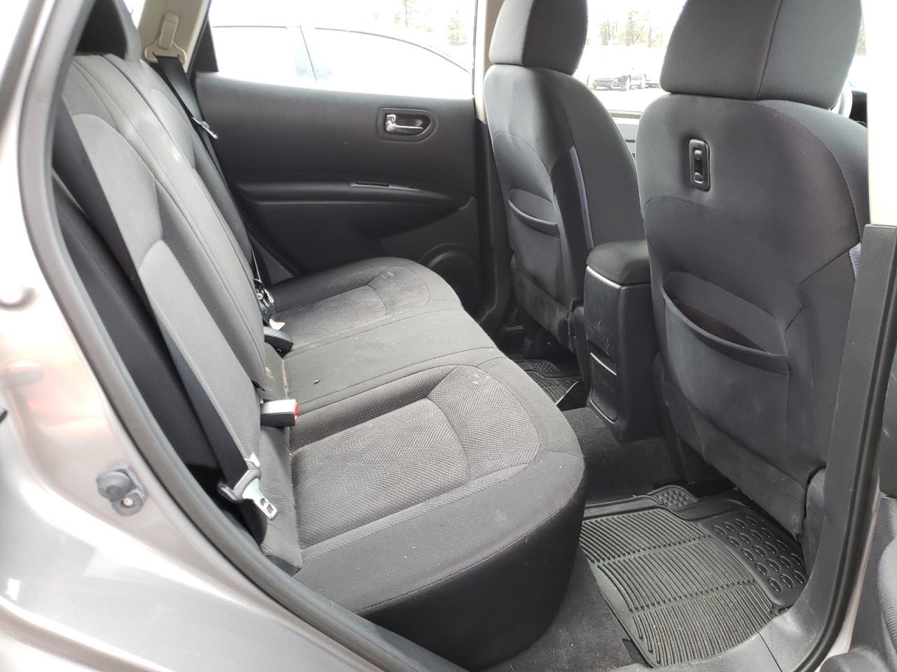 Photo 6 from auction – 2012 NISSAN ROGUE S with VIN JN8AS5MT6CW268251