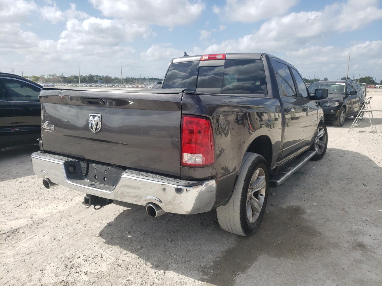 Photo 4 from auction – 2015 RAM 1500 SLT with VIN 1C6RR6LT5FS635290