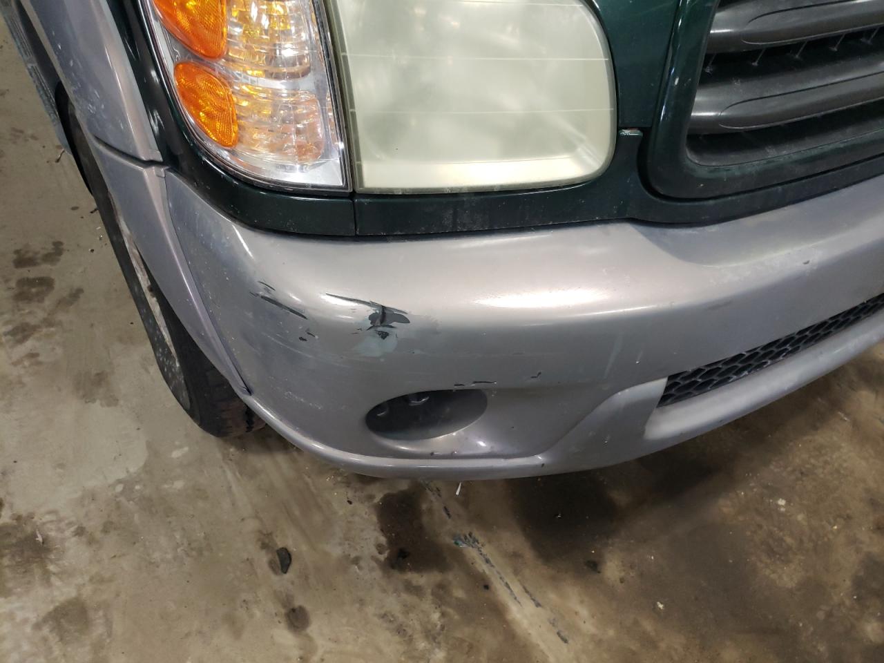 Photo 9 from auction – 2002 TOYOTA SEQUOIA SR with VIN 5TDBT44A52S077120