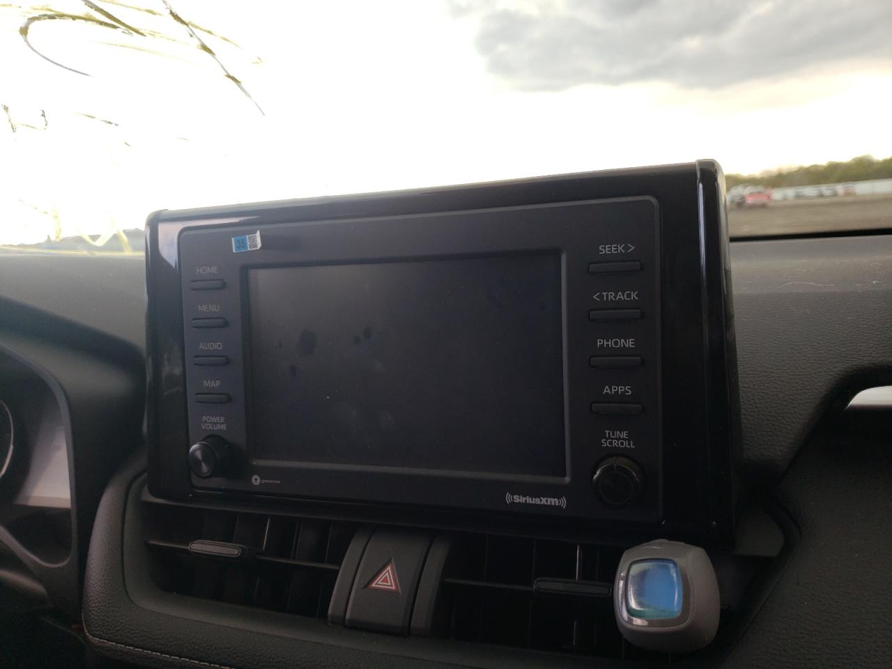 Photo 9 from auction – 2021 TOYOTA RAV4 LE with VIN 2T3G1RFV2MC245159