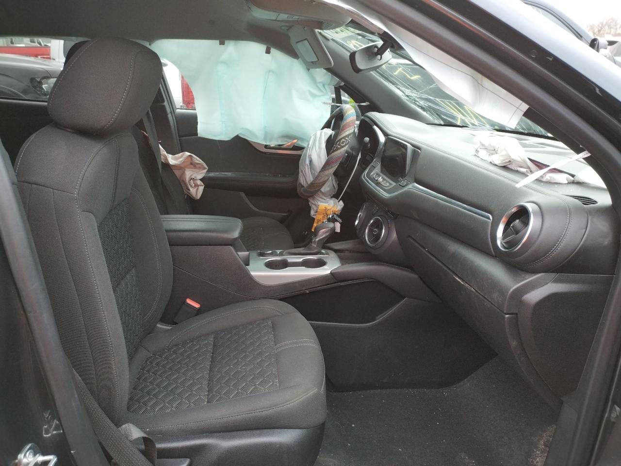 Photo 5 from auction – 2021 CHEVROLET BLAZER 2LT with VIN 3GNKBCRS9MS528991