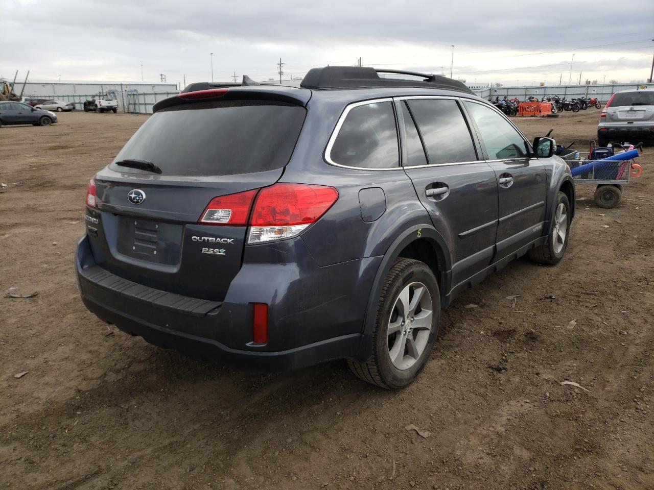 Снимка 4 от търг – 2014 SUBARU OUTBACK 2. с VIN 4S4BRBPC7E3302882
