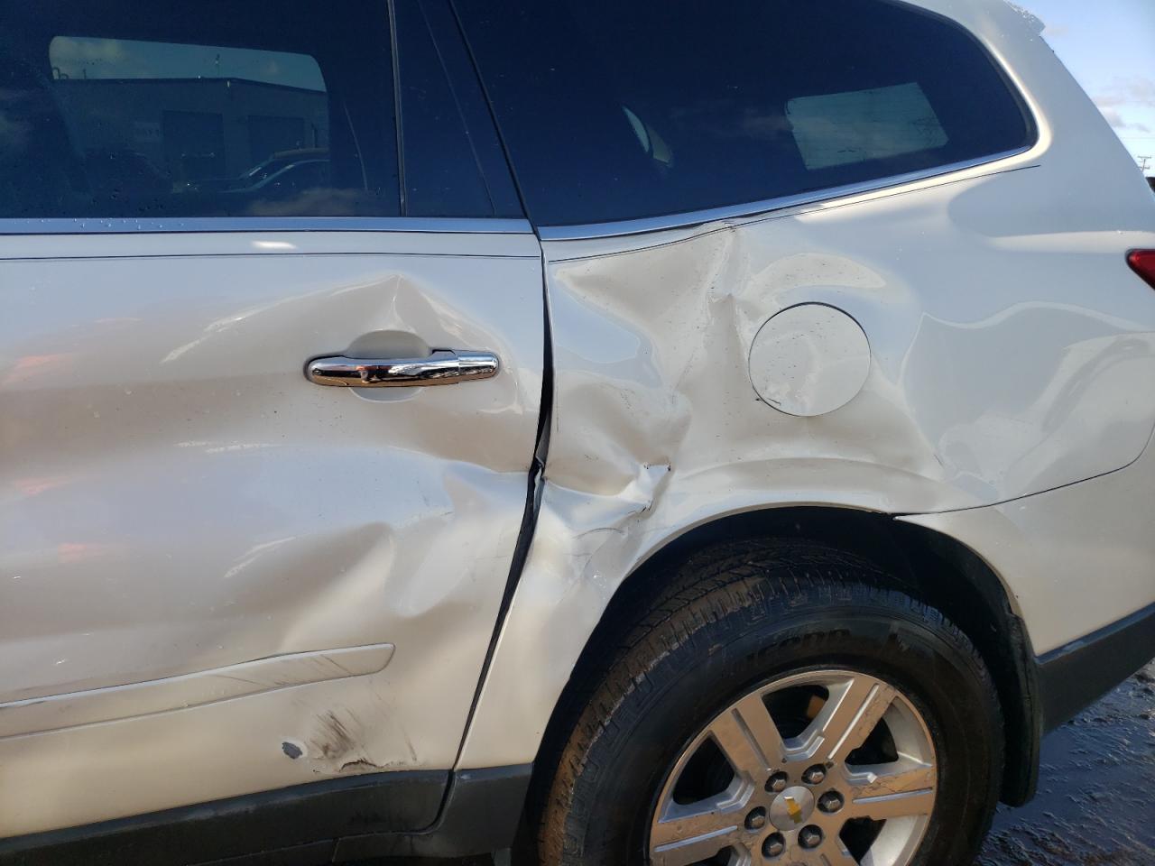 Photo 9 from auction – 2012 CHEVROLET TRAVERSE L with VIN 1GNKRJED5CJ393807