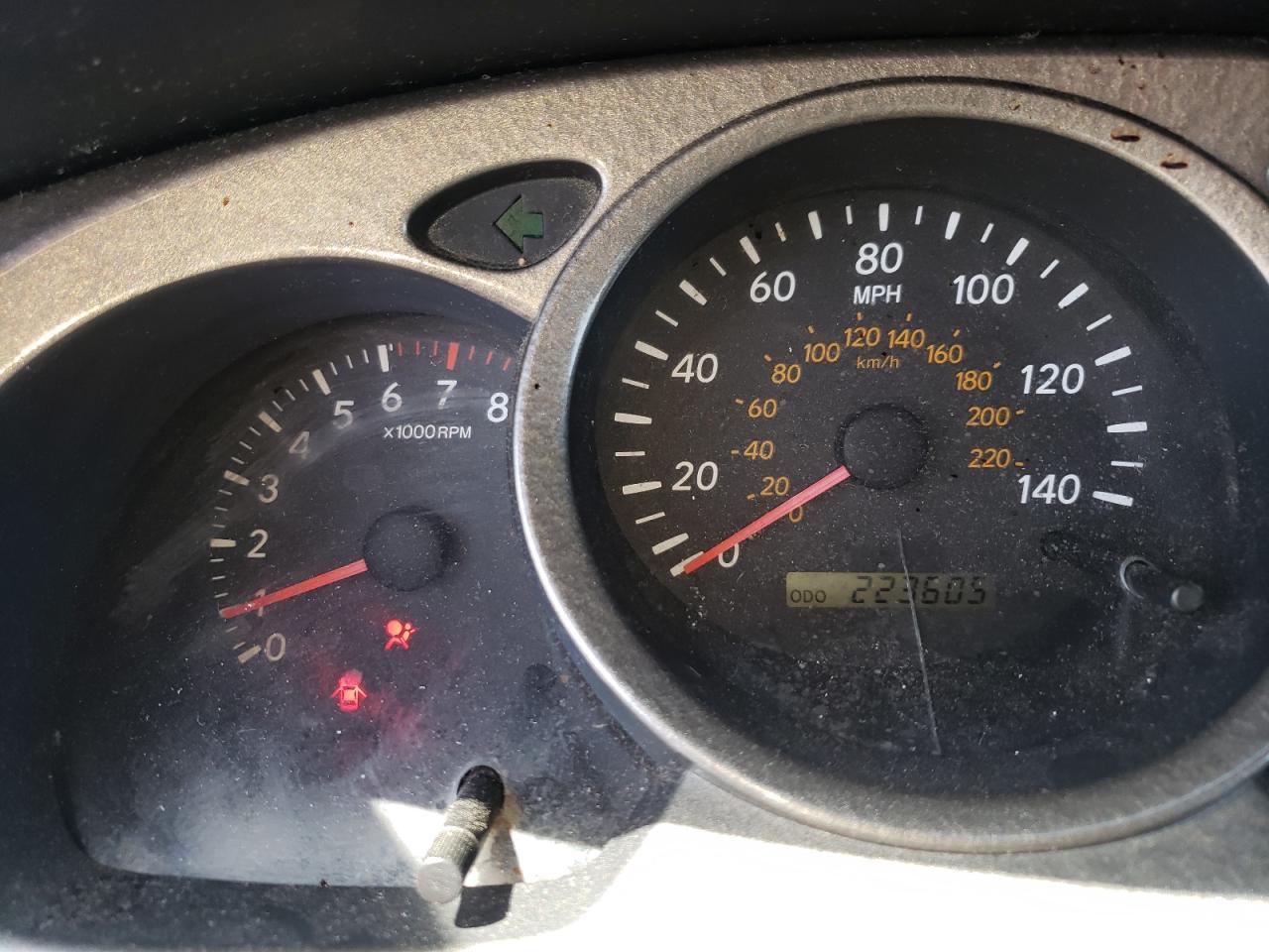 Photo 8 from auction – 2003 TOYOTA HIGHLANDER with VIN JTEHF21A130143530