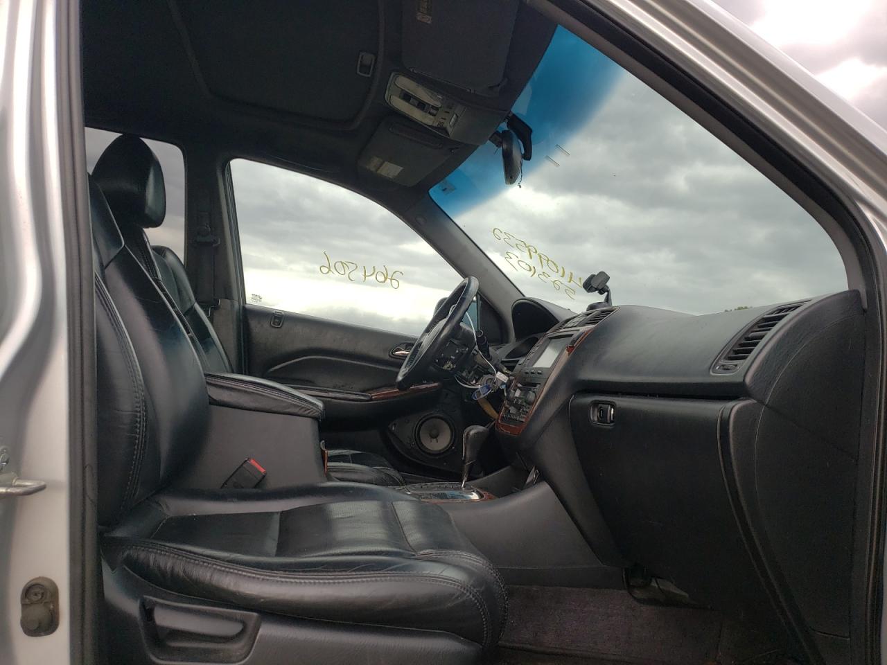 Photo 5 from auction – 2004 ACURA MDX with VIN 2HNYD18264H523103