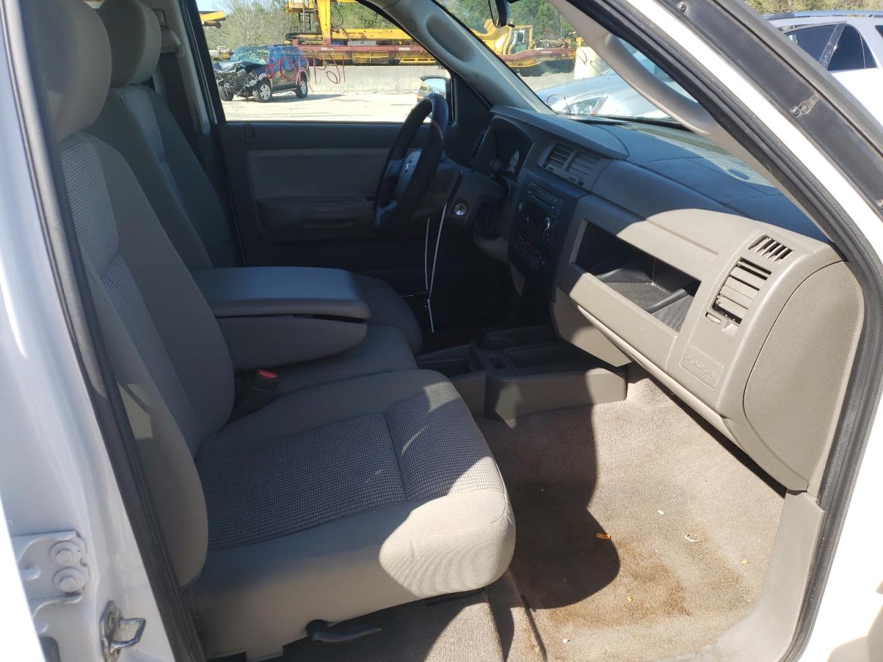Photo 5 from auction – 2010 DODGE DAKOTA SXT with VIN 1D7CE3GK1AS139914