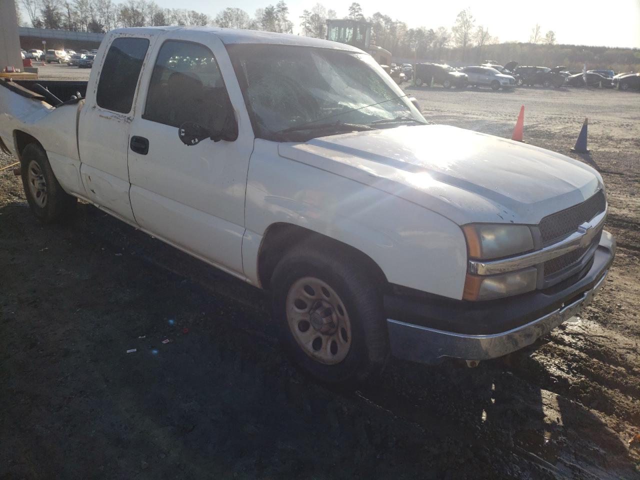 CHEVROLET SILVERADO 2005 with VIN 2GCEC19T951238909 - Photo from auction
