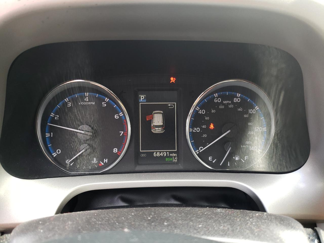 Photo 8 from auction – 2017 TOYOTA RAV4 LIMIT with VIN 2T3DFREV0HW569236