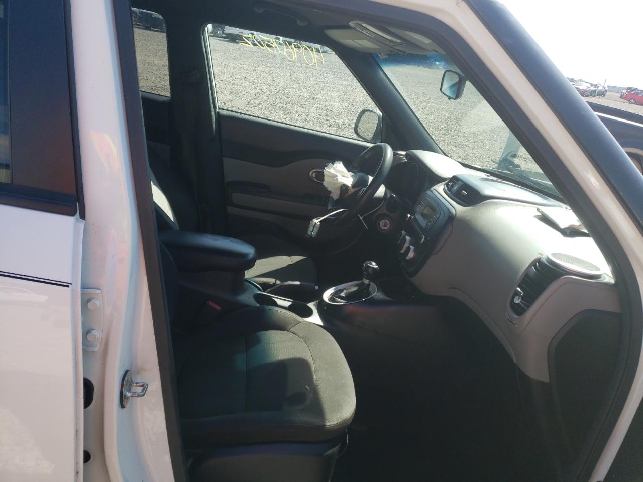 Photo 5 from auction – 2016 KIA SOUL with VIN KNDJN2A24G7407886