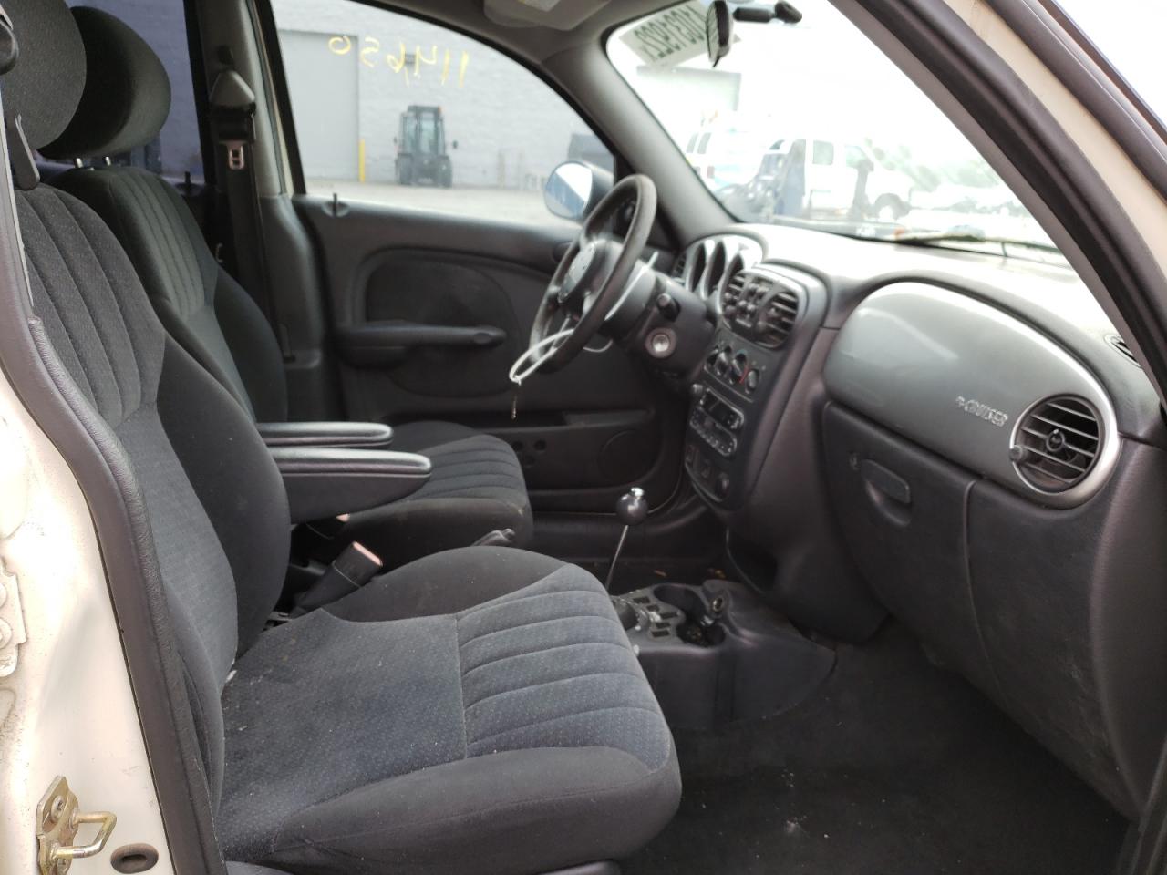 Photo 5 from auction – 2005 CHRYSLER PT CRUISER with VIN 3C4FY48B25T623744