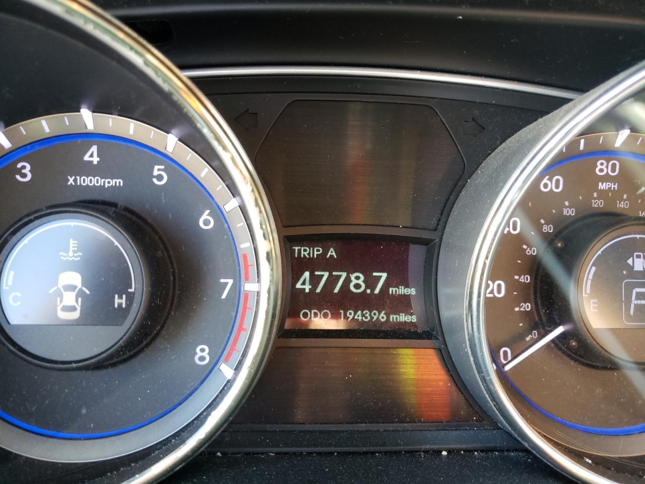 Photo 8 from auction – 2011 HYUNDAI SONATA SE with VIN 5NPEC4AC1BH090102
