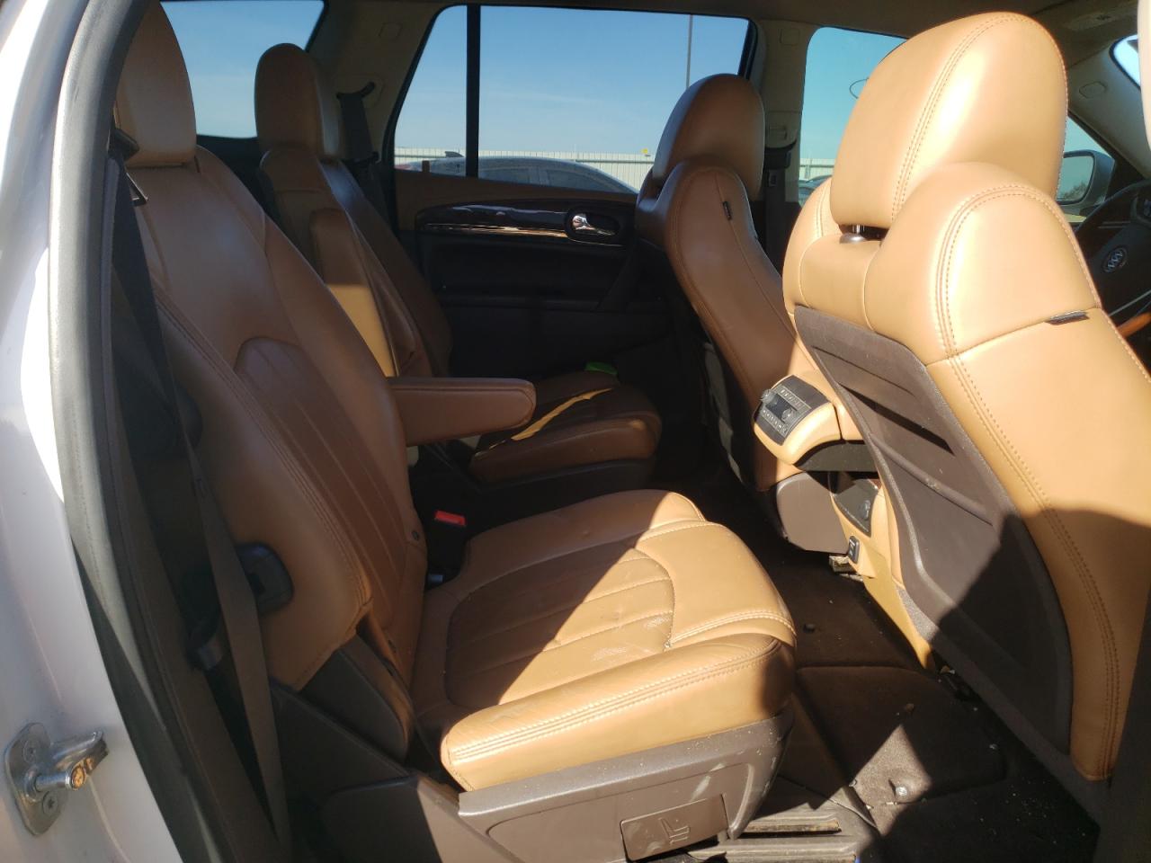 Photo 6 from auction – 2014 BUICK ENCLAVE with VIN 5GAKRCKD0EJ229622