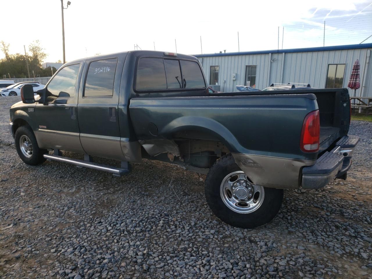 Photo 3 from auction – 2004 FORD F250 SUPER with VIN 1FTNW20P54EC54907