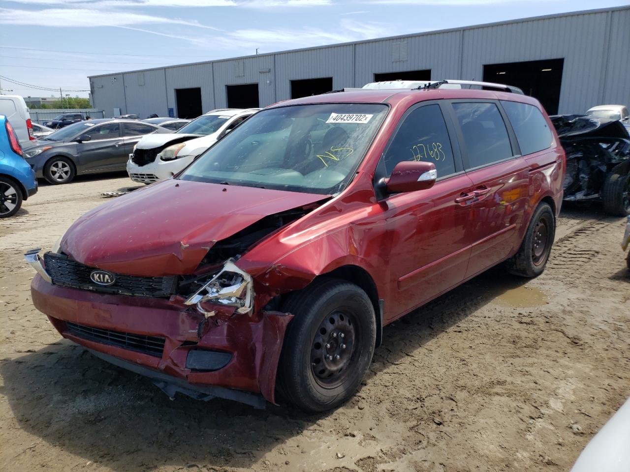 Photo 2 from auction – 2011 KIA SEDONA LX with VIN KNDMG4C72B6376003