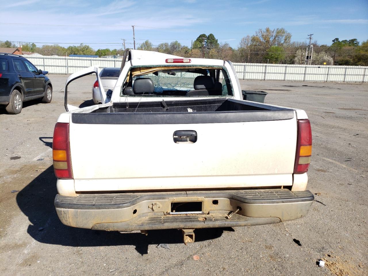 Photo 6 from auction – 2001 CHEVROLET SILVERADO with VIN 1GCEC14W41Z236021