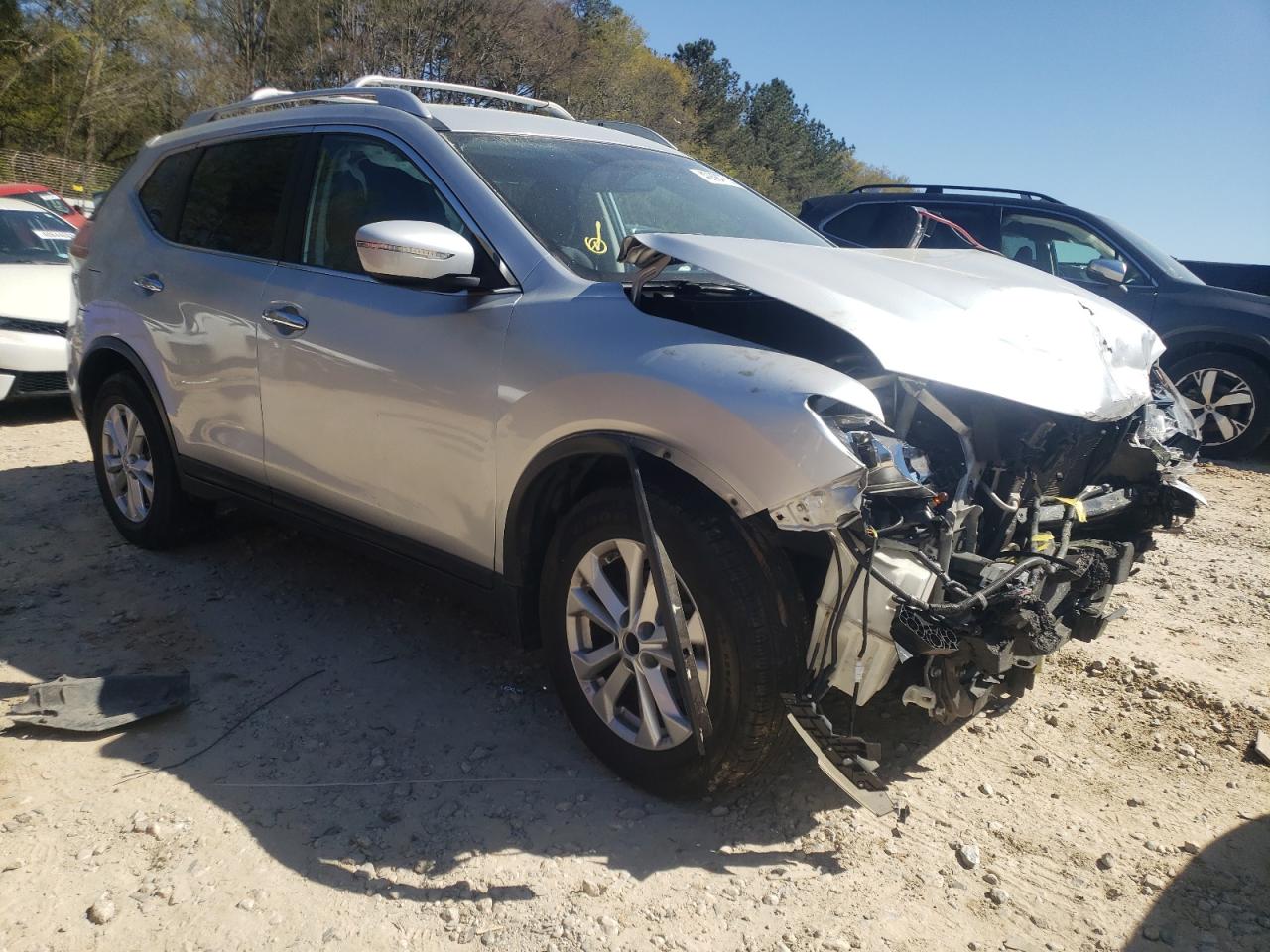 NISSAN ROGUE S 2015 with VIN KNMAT2MT6FP575411 - Photo from auction