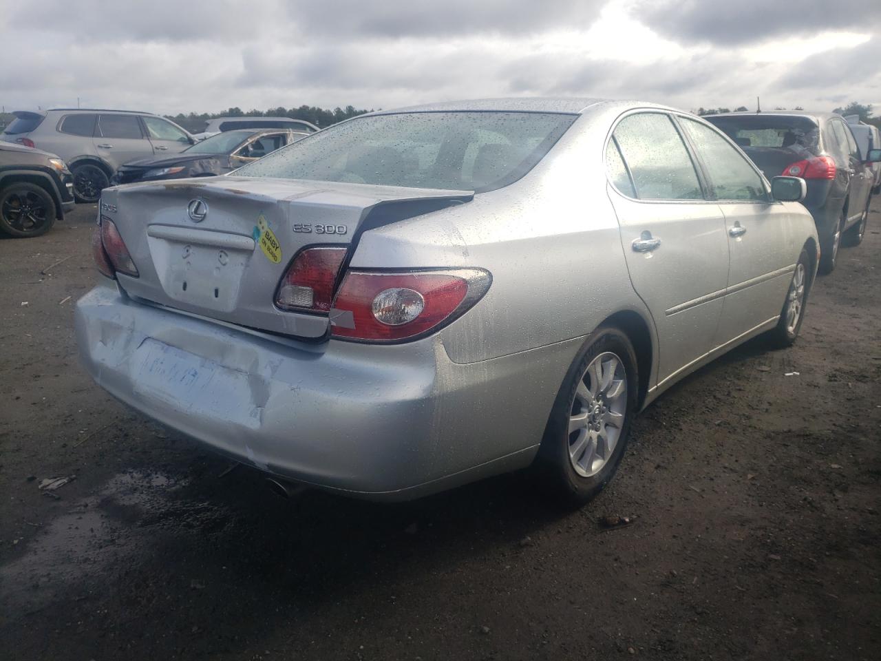 Photo 4 from auction – 2003 LEXUS ES 300 with VIN JTHBF30G230105227