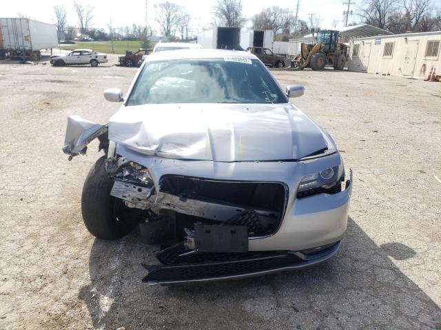 Photo 7 from auction – 2016 CHRYSLER 300 S with VIN 2C3CCAGG0GH165814