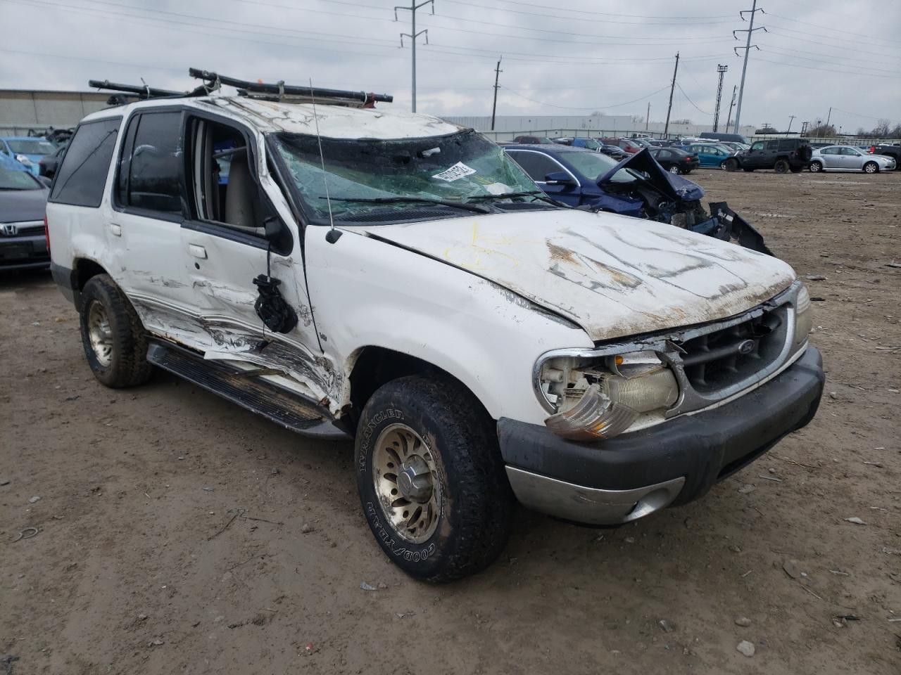FORD EXPLORER X 2000 with VIN 1FMZU83P7YZA75266 - Photo from auction