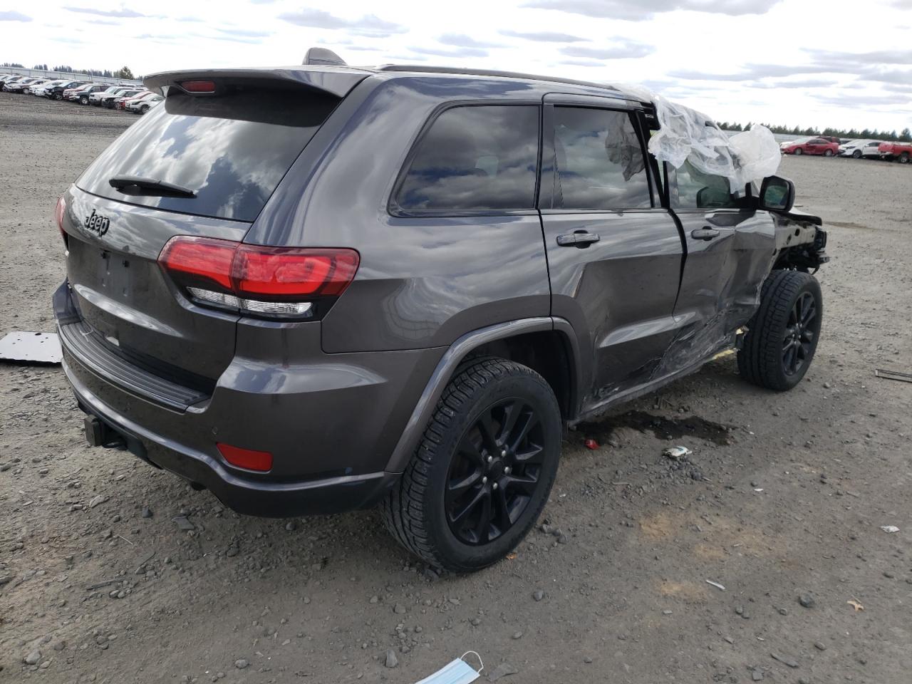 Photo 4 from auction – 2017 JEEP GRAND CHER with VIN 1C4RJFAG6HC861969