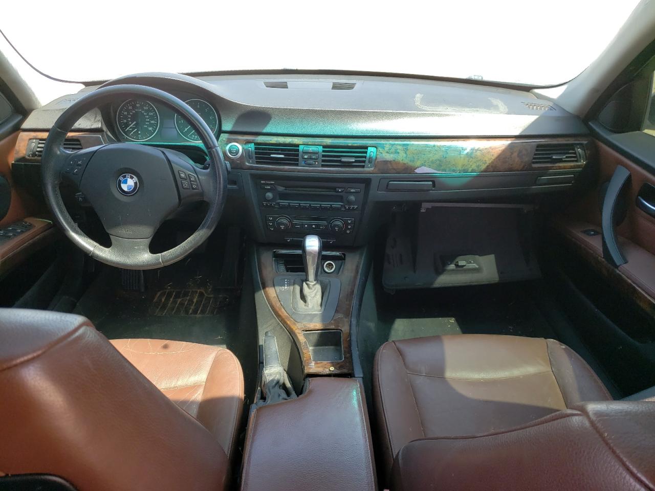 Photo 5 from auction – 2006 BMW 325 I with VIN WBAVB13596KX40315