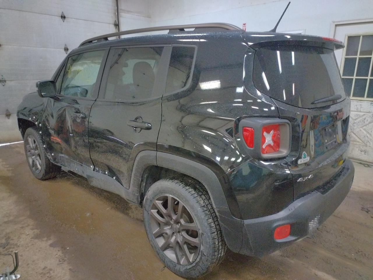Photo 3 from auction – 2016 JEEP RENEGADE L with VIN ZACCJBBT0GPD52528
