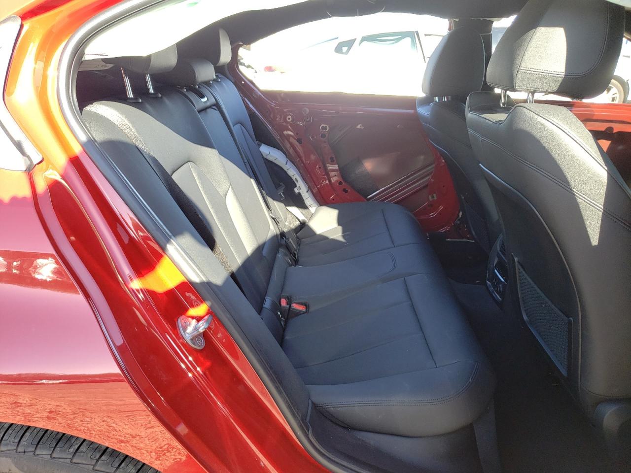 Photo 6 from auction – 2020 BMW 330XI with VIN WBA5R7C01LFH76087