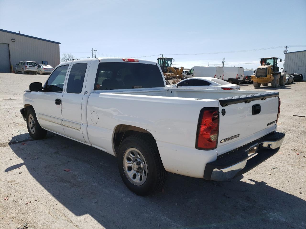 Photo 3 from auction – 2005 CHEVROLET SILVERADO with VIN 2GCEC19V651345921