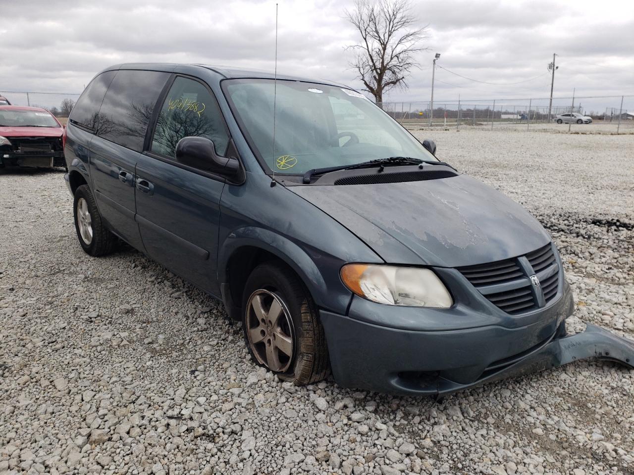 DODGE CARAVAN SX 2005 con VIN 1D4GP45R35B279841 - Foto de la subasta