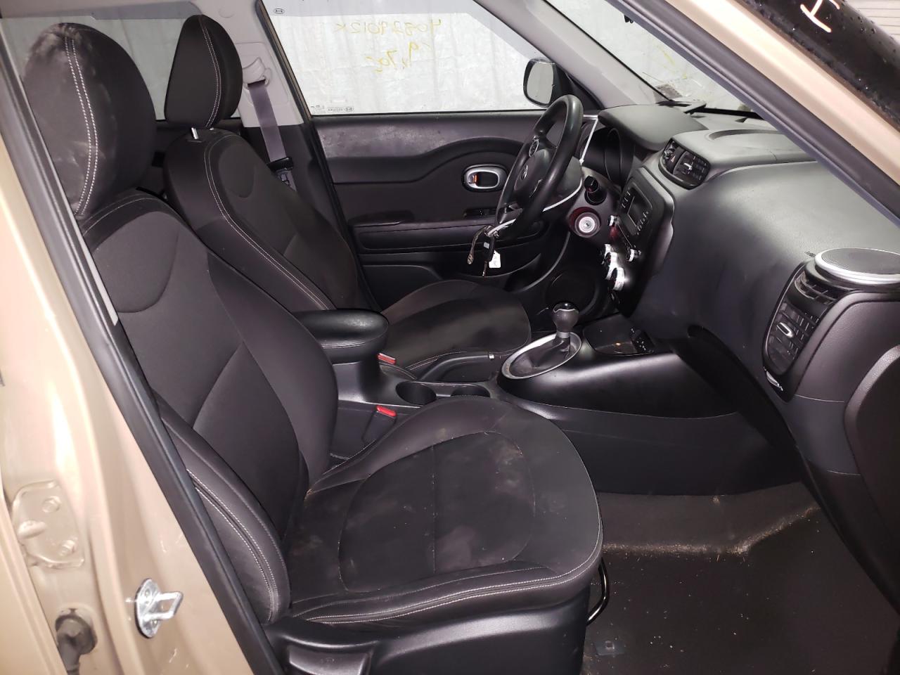 Zdjęcie 5 z aukcji – 2015 KIA SOUL z VIN KNDJN2A26F7146324