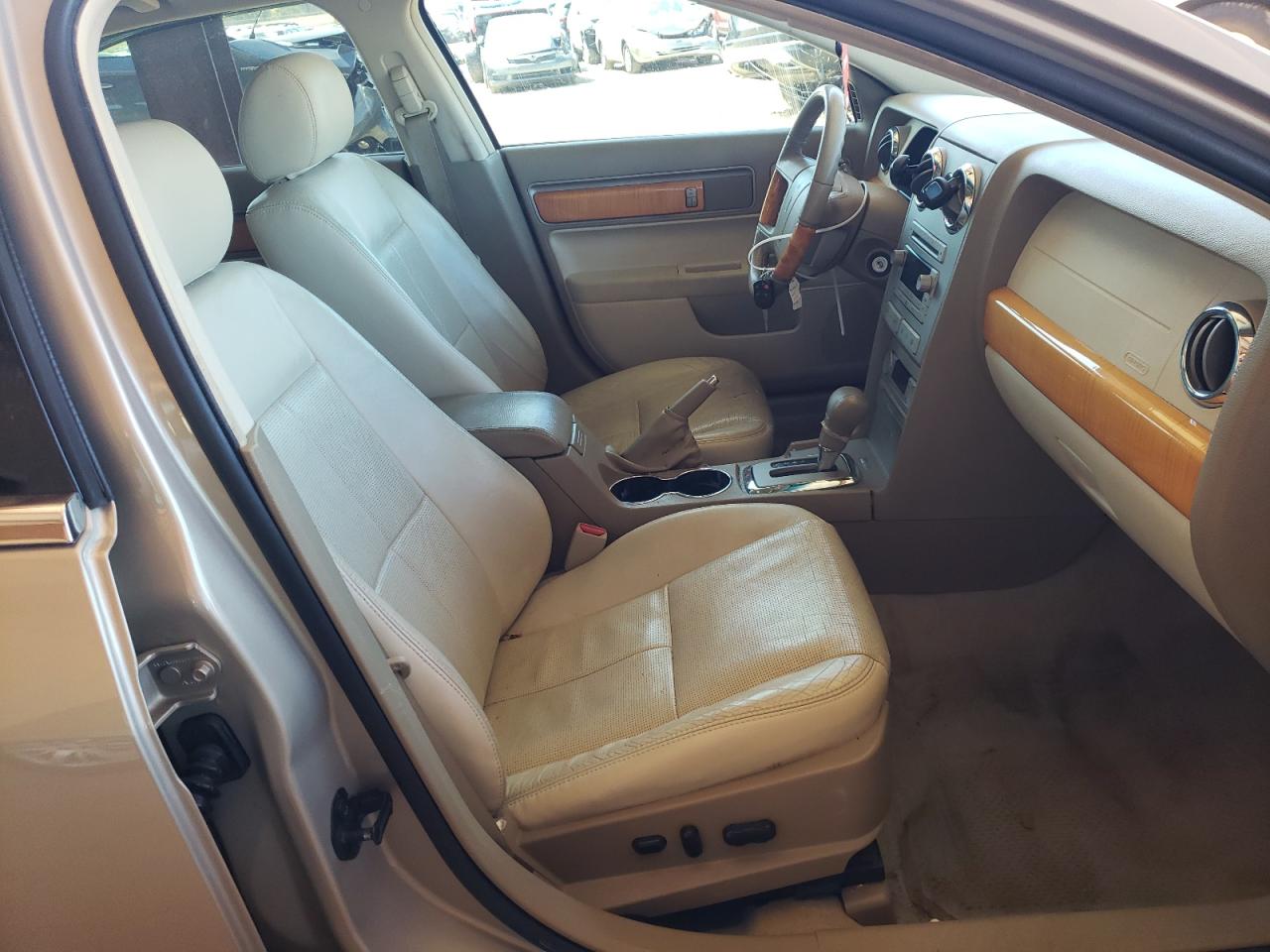Photo 5 from auction – 2008 LINCOLN MKZ with VIN 3LNHM26T68R643061
