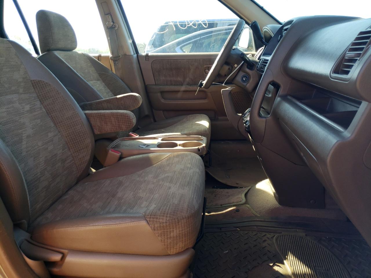 Photo 5 from auction – 2004 HONDA CR-V LX with VIN SHSRD68424U205227