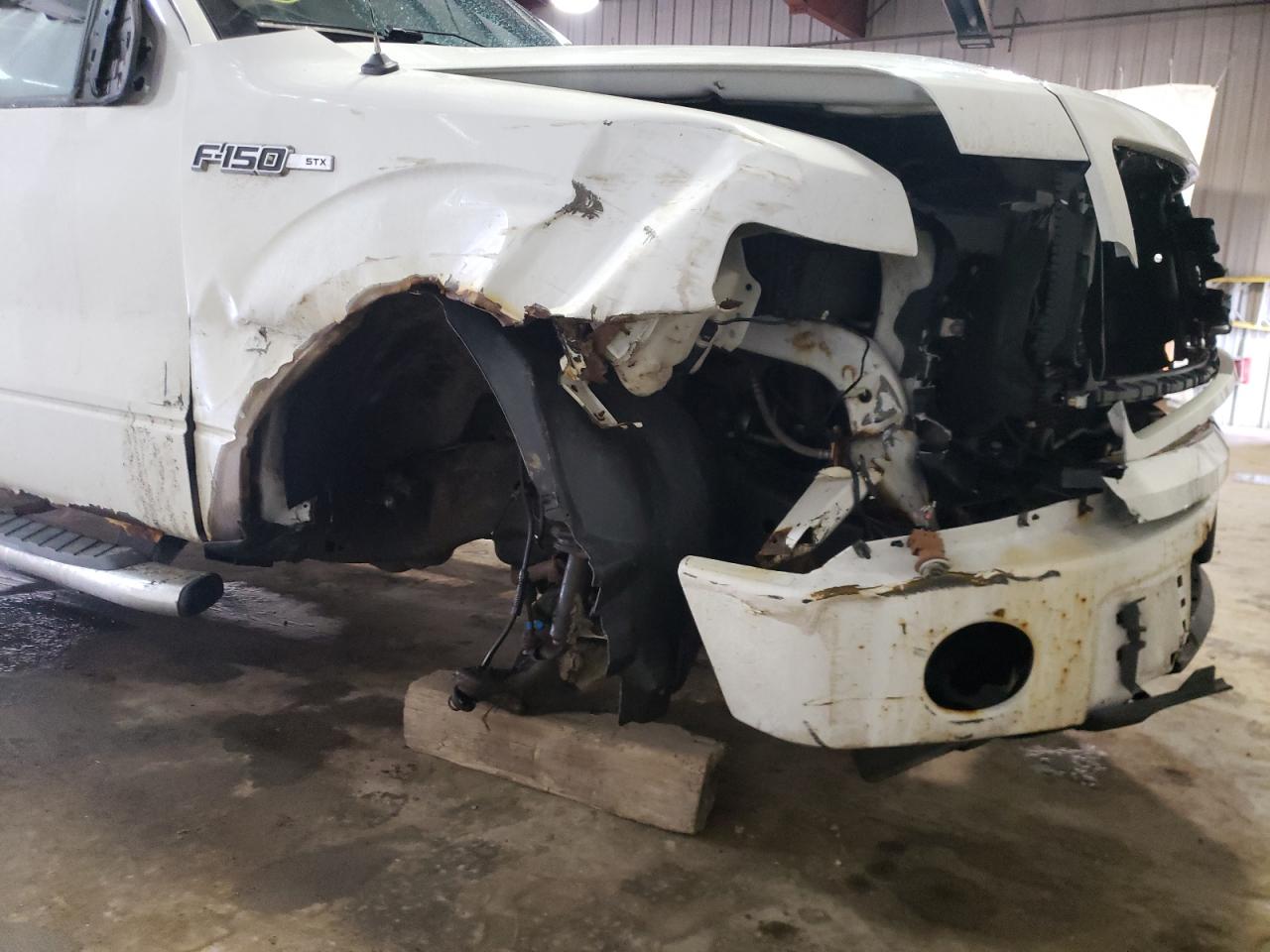 Photo 9 from auction – 2013 FORD F150 SUPER with VIN 1FTFX1EF4DFD61162