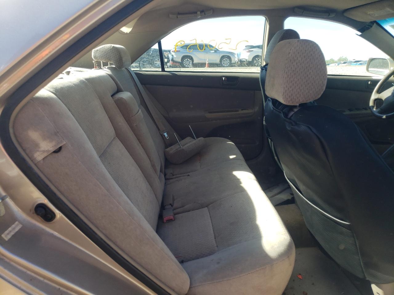 Photo 6 from auction – 2003 TOYOTA CAMRY LE with VIN 4T1BE32K53U657170