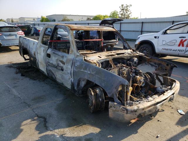 CHEVROLET SILVERADO 2000 with VIN 2GCEC19T8Y1376543 - Photo from auction