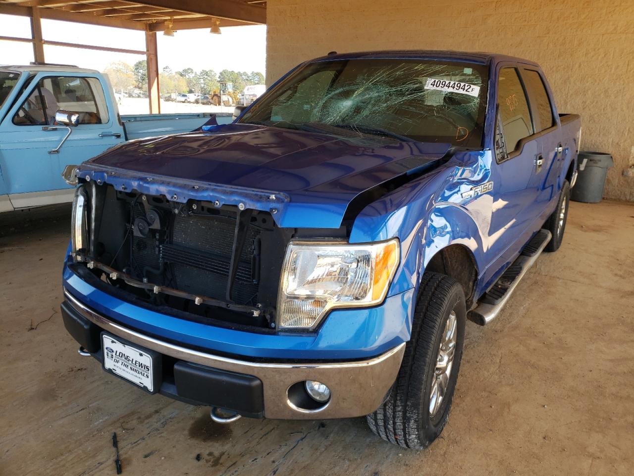 Photo 2 from auction – 2011 FORD F150 SUPER with VIN 1FTFW1EF7BFD00226
