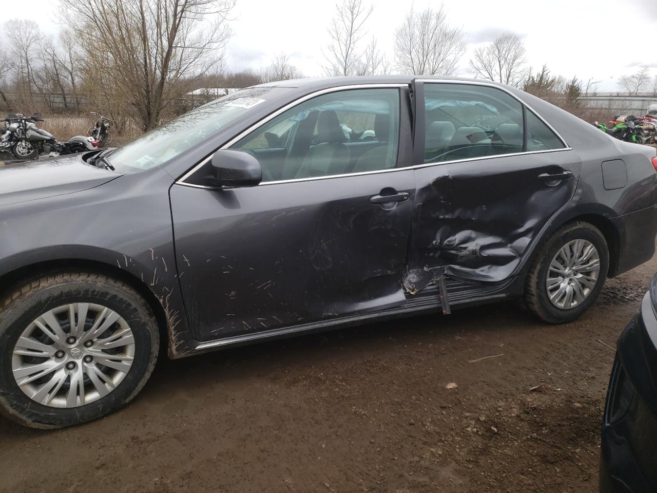 Photo 10 from auction – 2014 TOYOTA CAMRY L with VIN 4T4BF1FK9ER364540