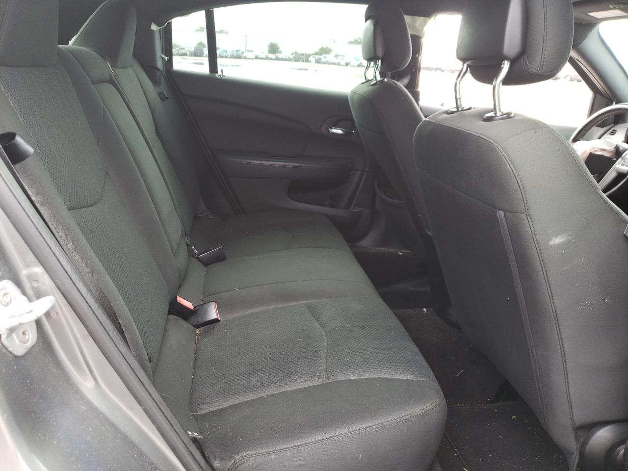 Photo 6 from auction – 2011 CHRYSLER 200 TOURIN with VIN 1C3BC1FG2BN604718
