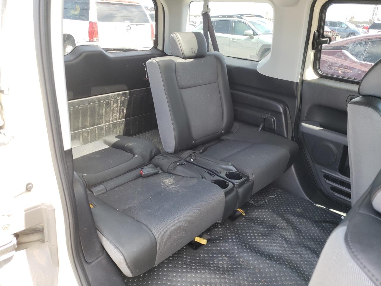 Photo 6 from auction – 2005 HONDA ELEMENT EX with VIN 5J6YH28635L003524