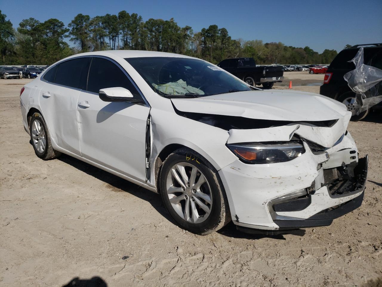 Photo 1 from auction – 2016 CHEVROLET MALIBU LT with VIN 1G1ZE5ST6GF260979