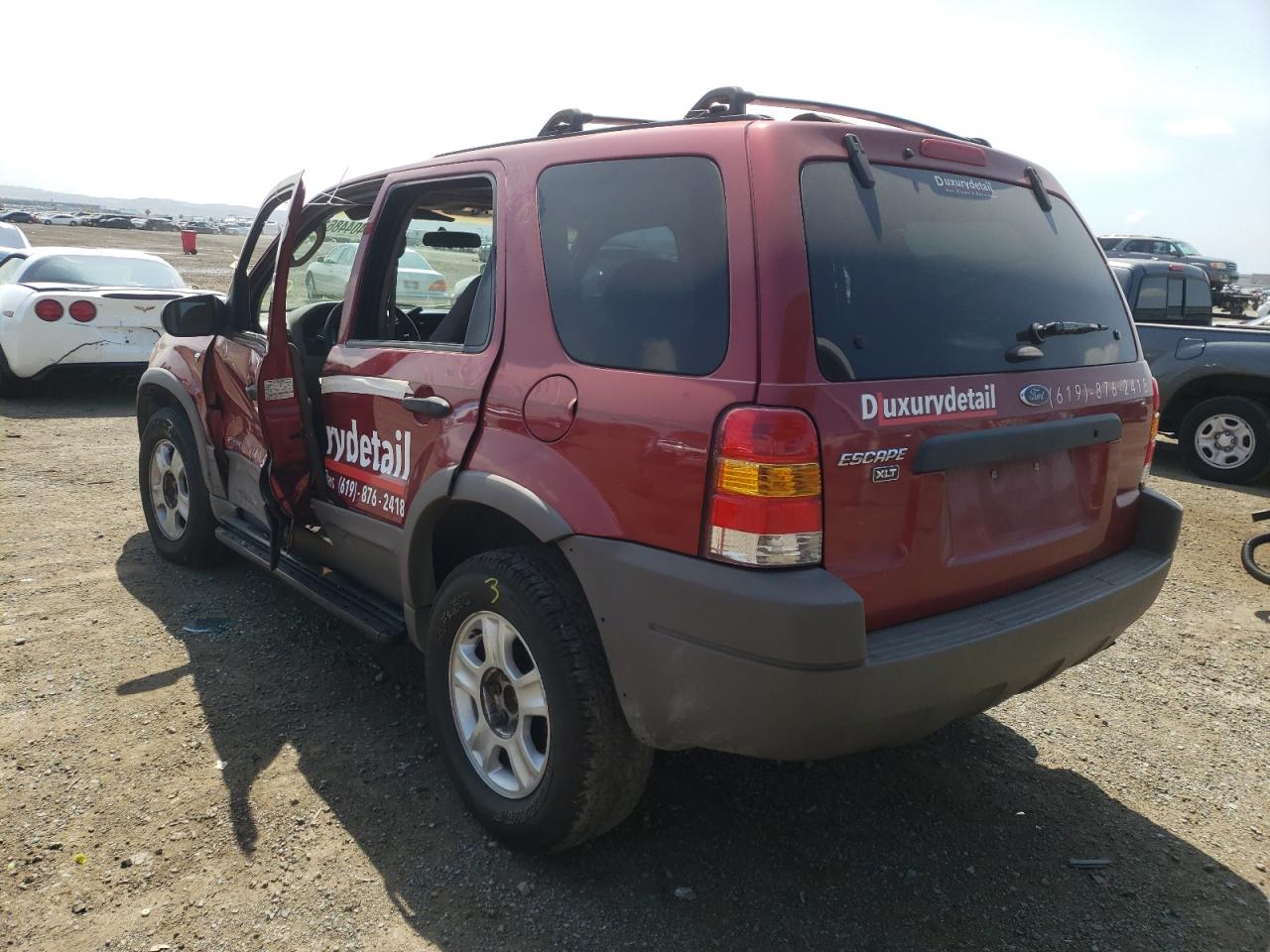 Photo 3 from auction – 2001 FORD ESCAPE XLT with VIN 1FMYU03171KD91239