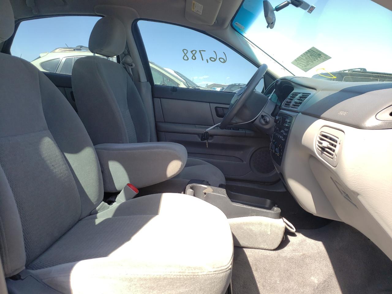 Photo 5 from auction – 2003 FORD TAURUS SE with VIN 1FAFP53253G182599