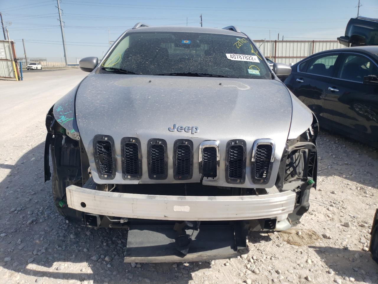 Photo 9 from auction – 2014 JEEP CHEROKEE L with VIN 1C4PJLCB3EW221767