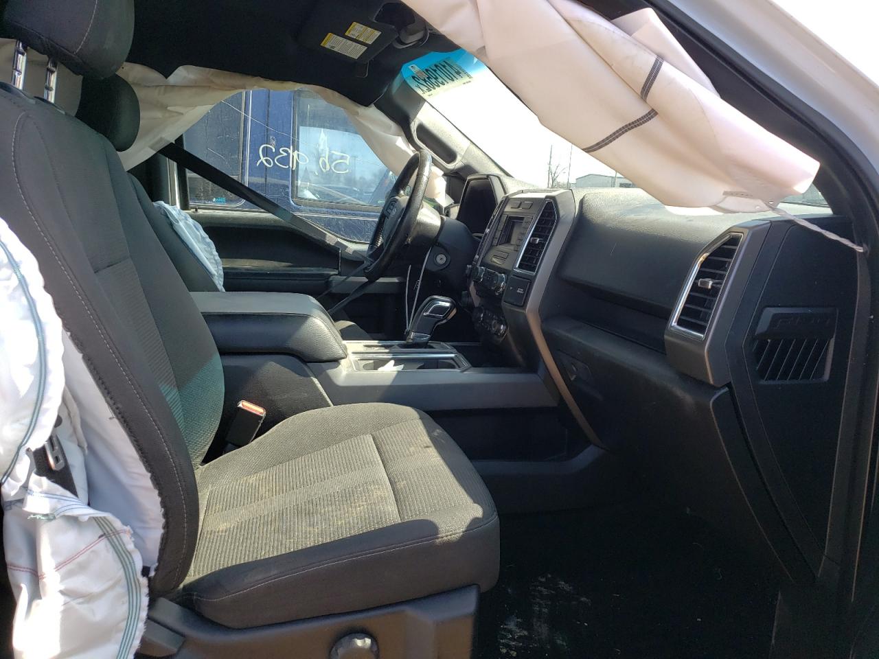 صورة رقم 5 من المزاد - 2016 FORD F150 SUPER مع VIN 1FTFW1EF2GFA90285