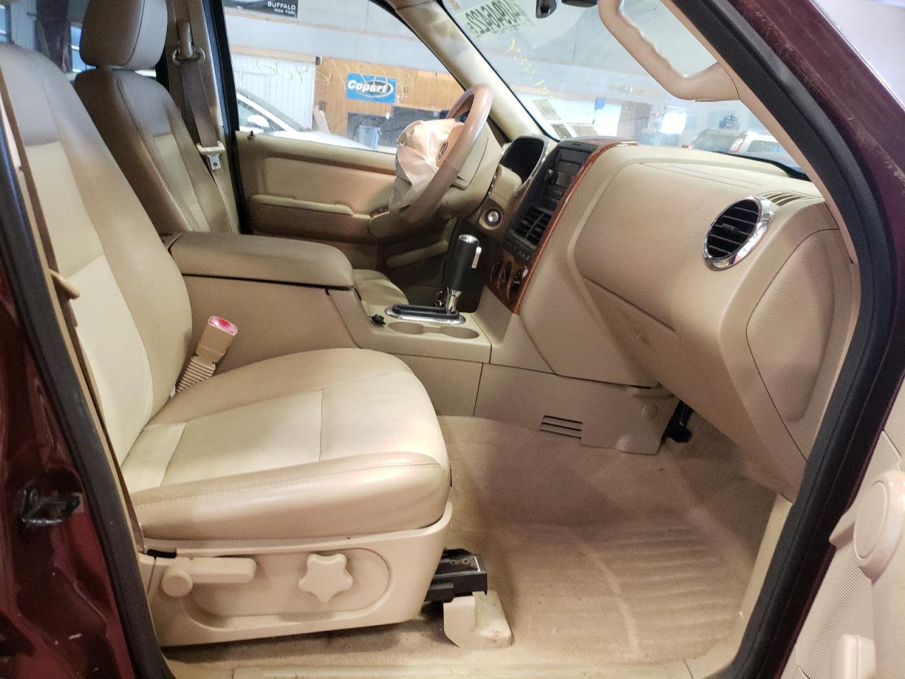 Photo 5 from auction – 2007 FORD EXPLORER E with VIN 1FMEU74E67UB87428